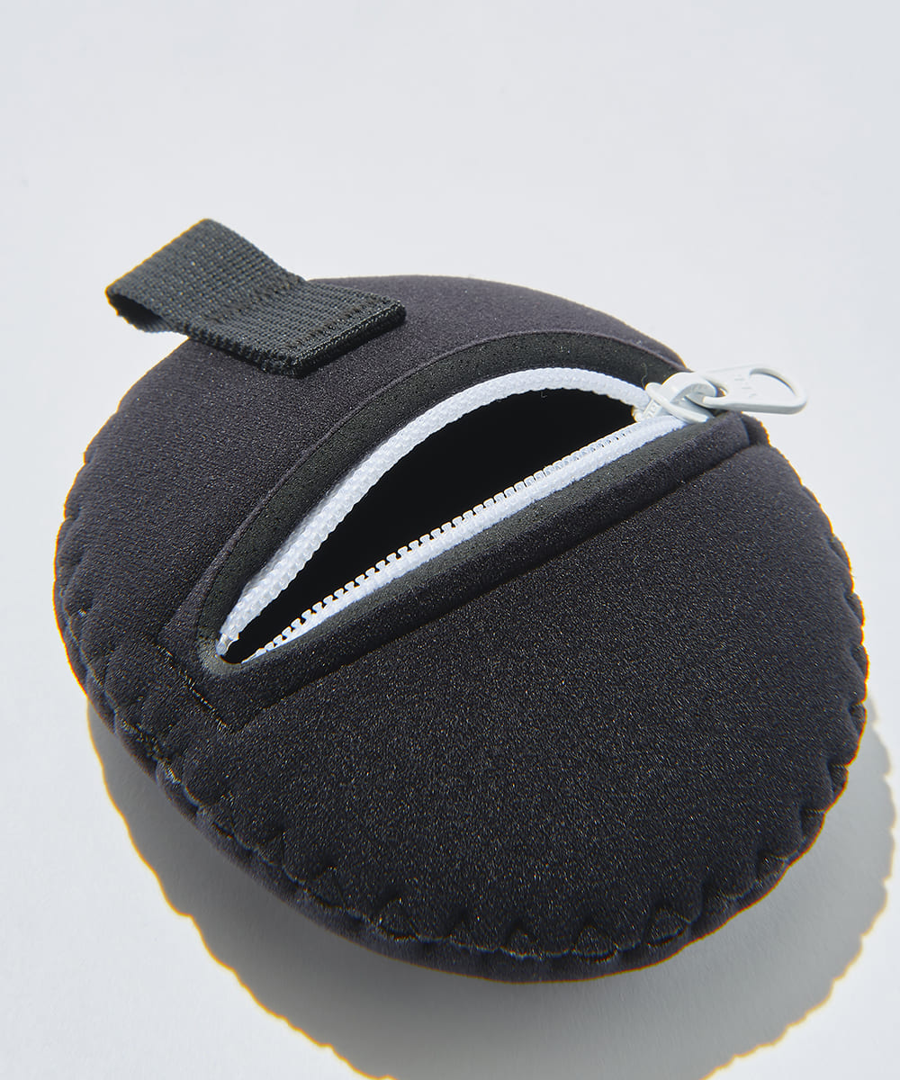 Round Case – MOUNTAIN RESEARCH