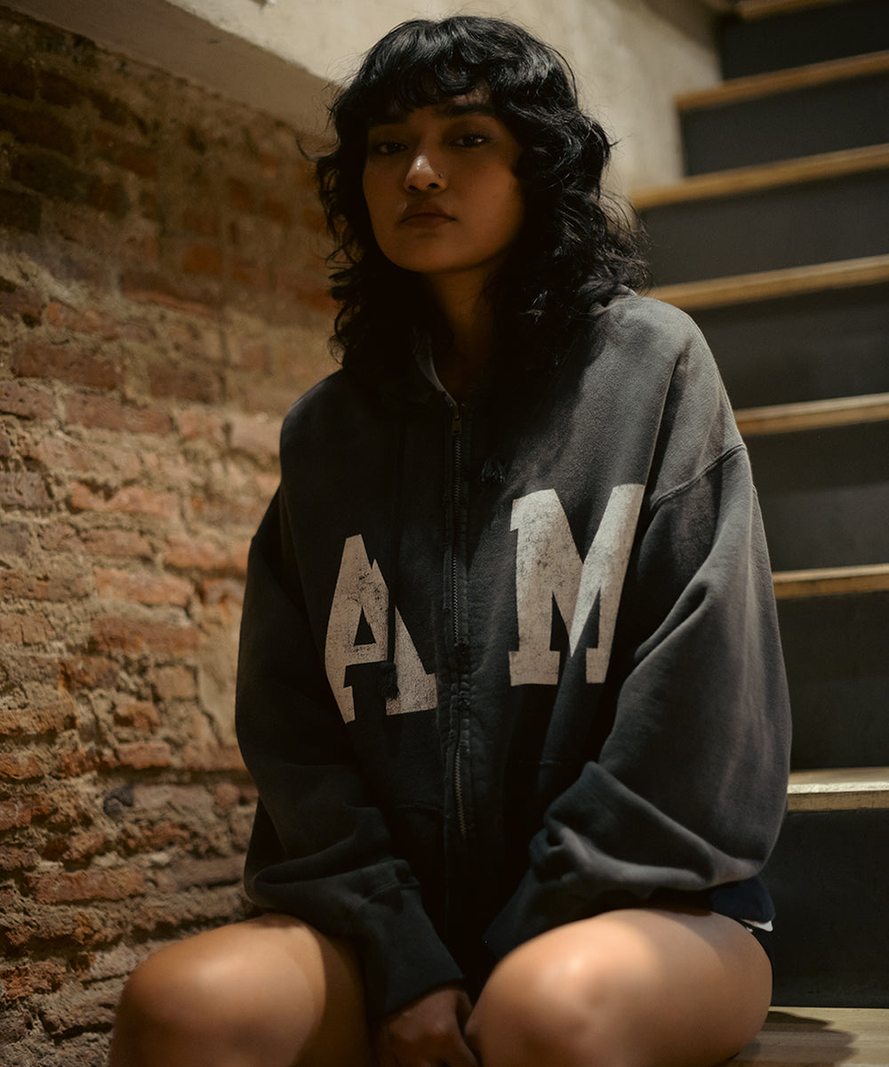 Bow Wow Zip Hoodie Aging "A.M."
